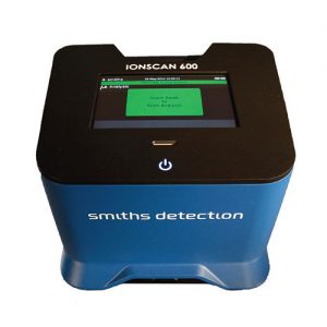 Ionscan 600 robbanóanyag-nyom detektor
